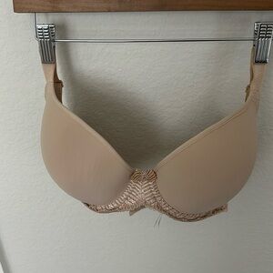 Wacoal 853117 Underwire Padded La Femme Bra 32G 32DDDD Nude Tan Beige tshirt